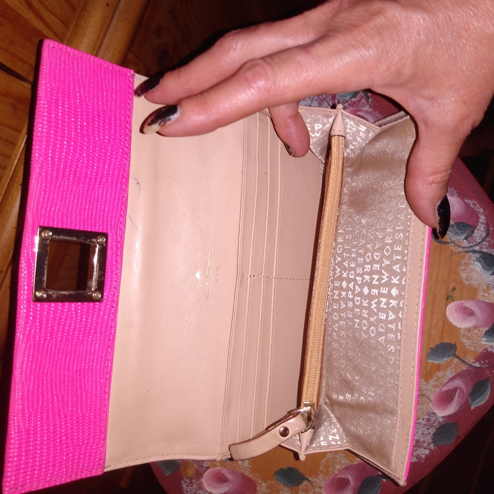 Kate Spade - Picture 2 of 4